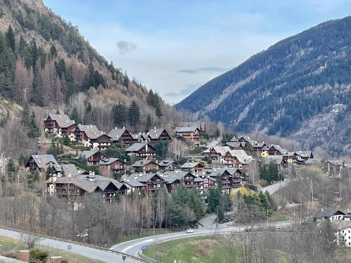 Courmayeur~Navetta Gratuita Per Il Centro+Impianti ภายนอก รูปภาพ