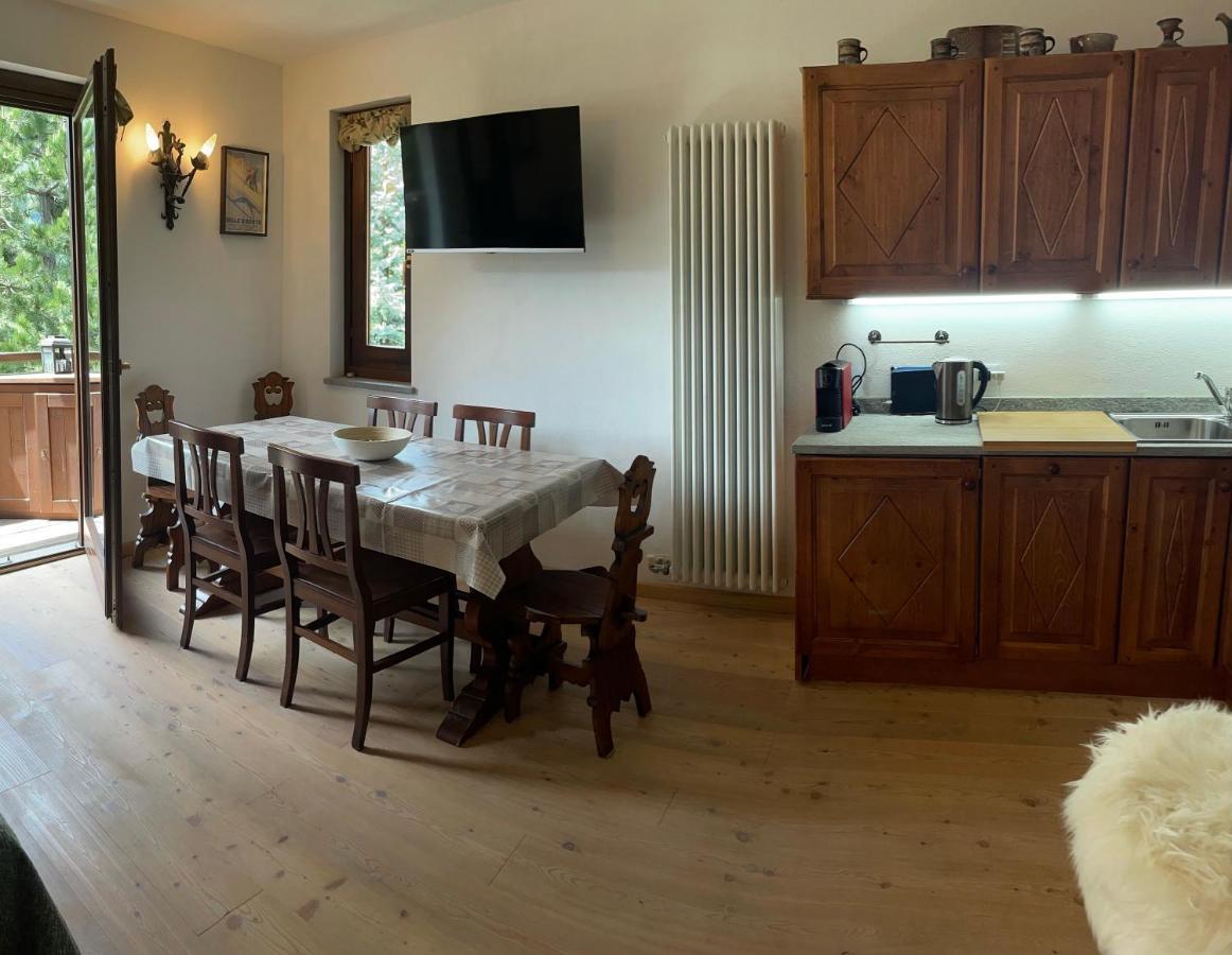Courmayeur~Navetta Gratuita Per Il Centro+Impianti ภายนอก รูปภาพ